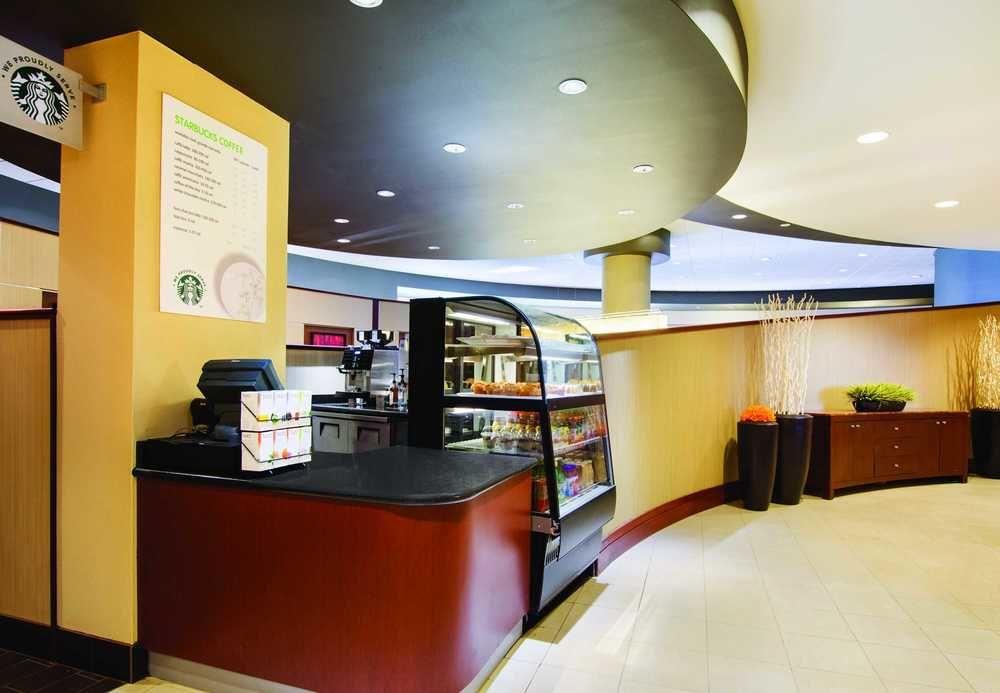 ホテル コートヤード オクラホマシティ ダウンタウン エクステリア 写真
